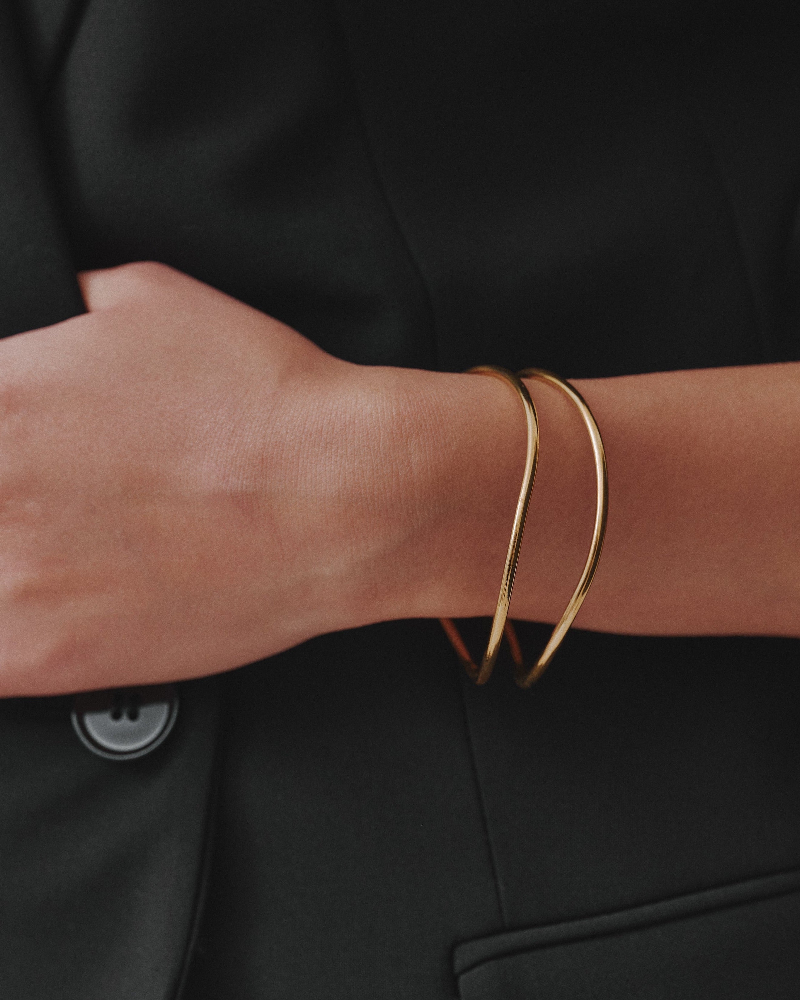 Gold Adjustable Wave Bracelet