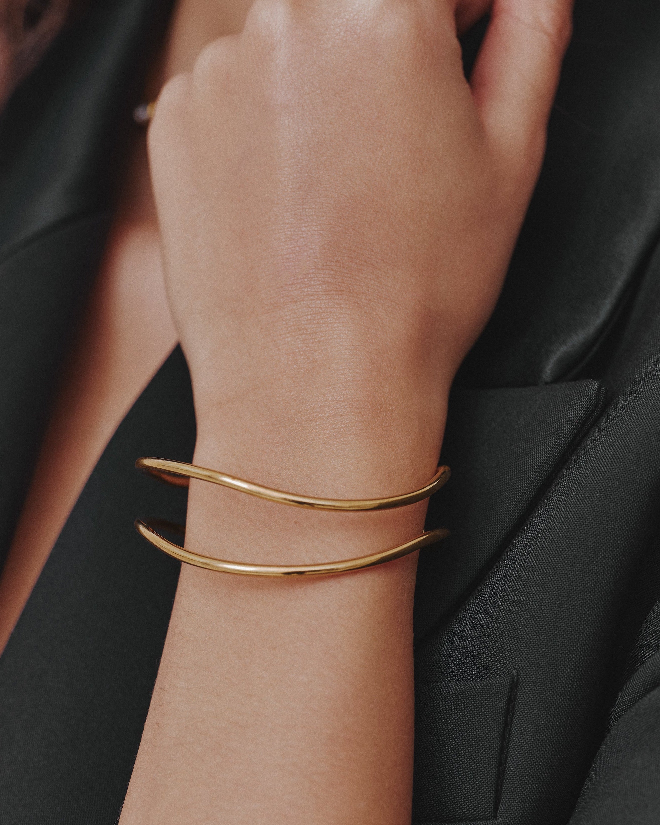 Gold Adjustable Wave Bracelet