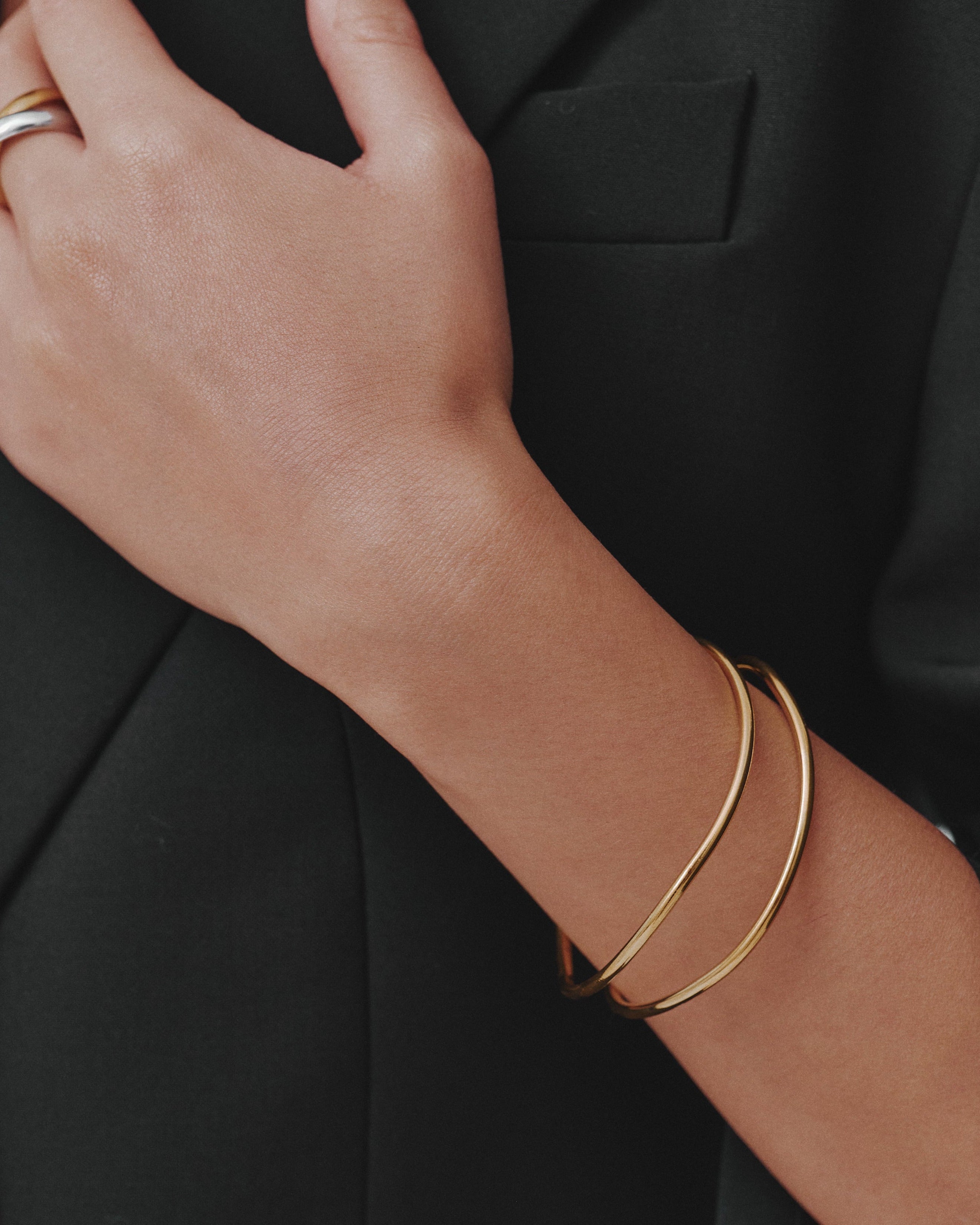 Gold Adjustable Wave Bracelet