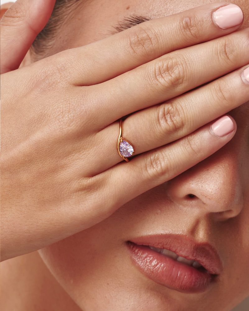 SHOP RINGS
