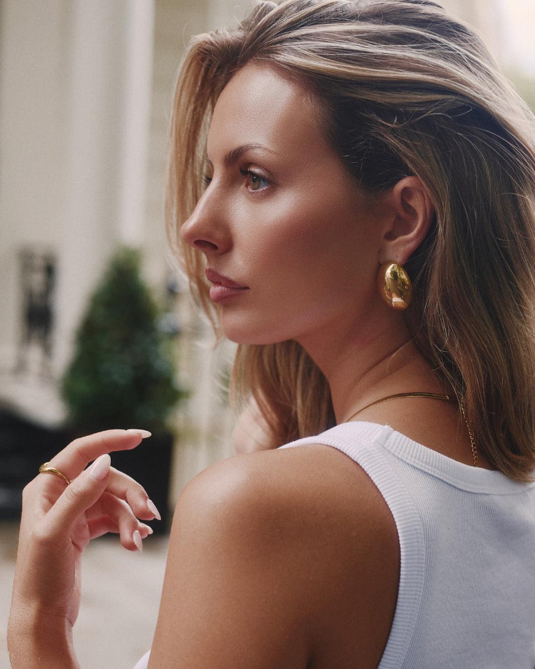 Gold Oval Earrings