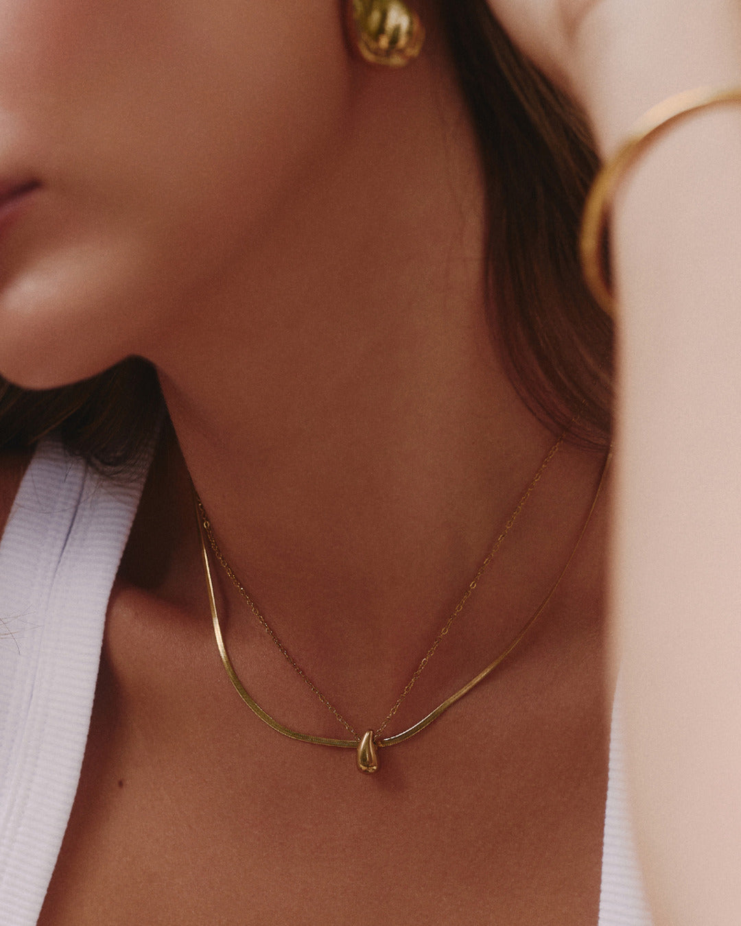 Gold Textured Necklace Slim