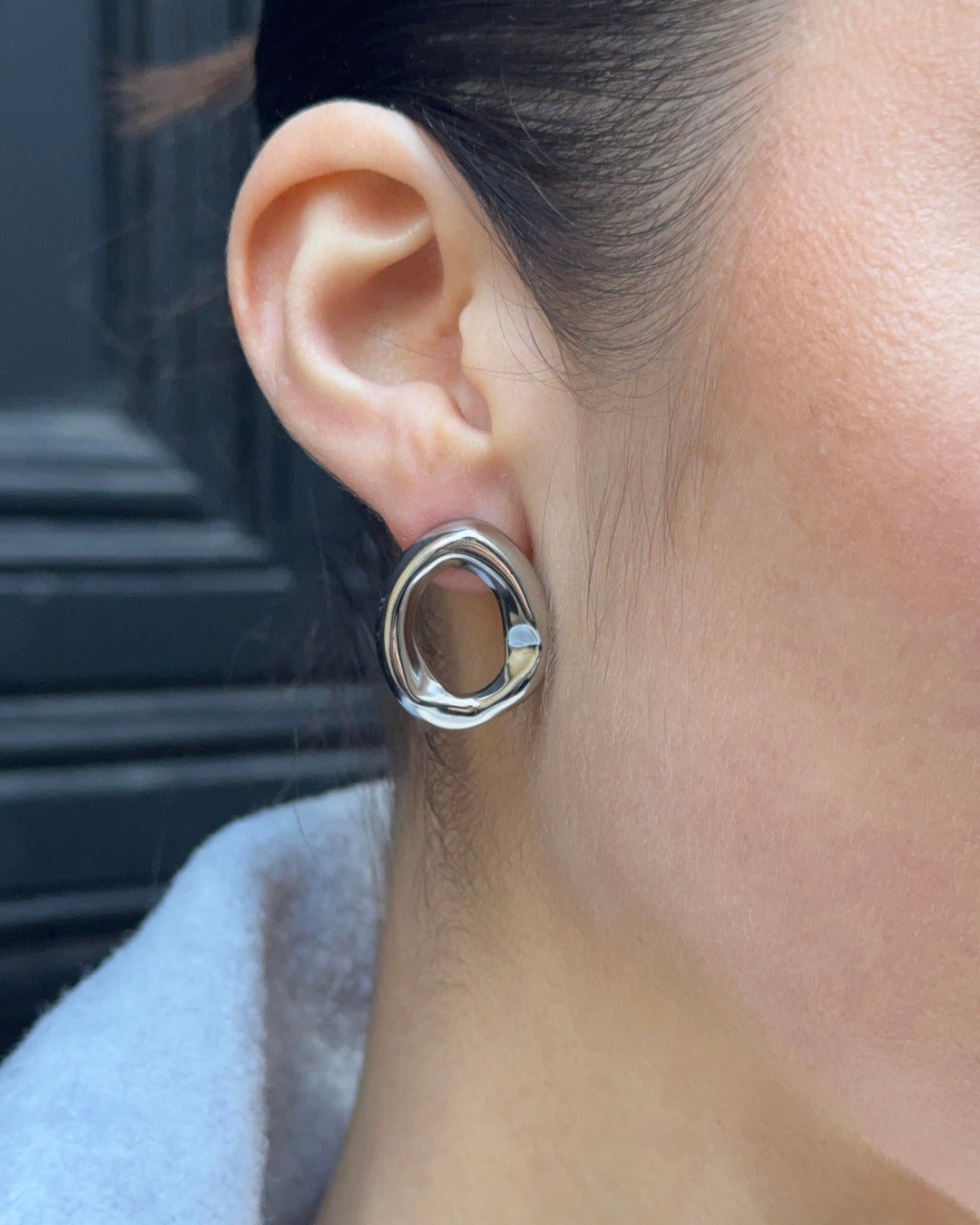 Mini Open Oval Earrings Silver