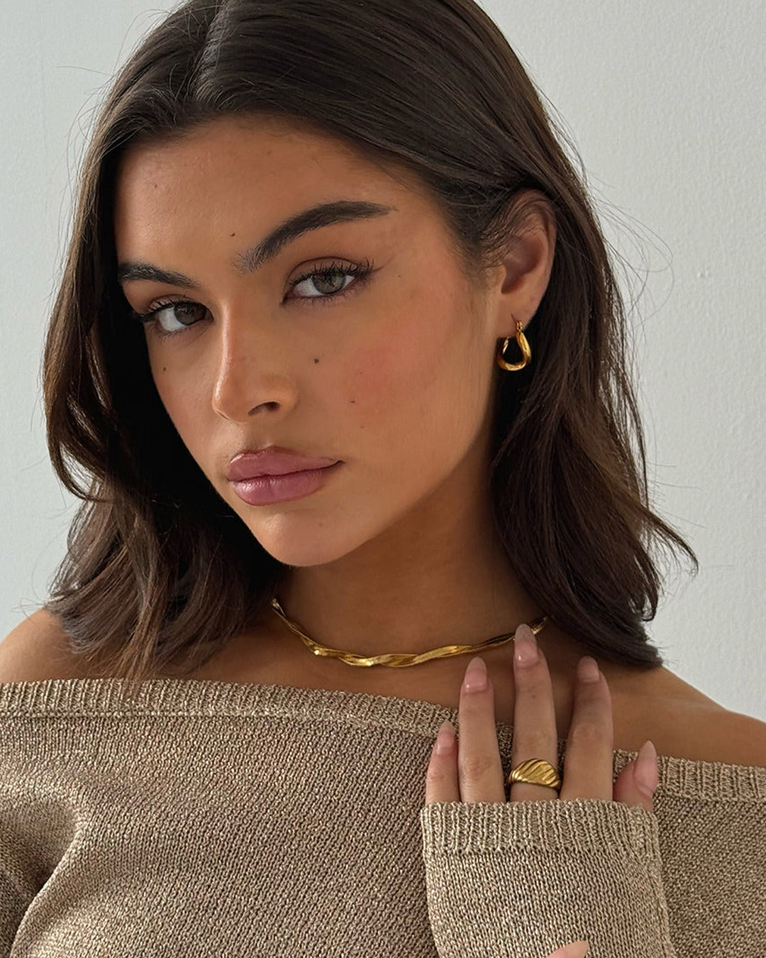 Twist Necklace