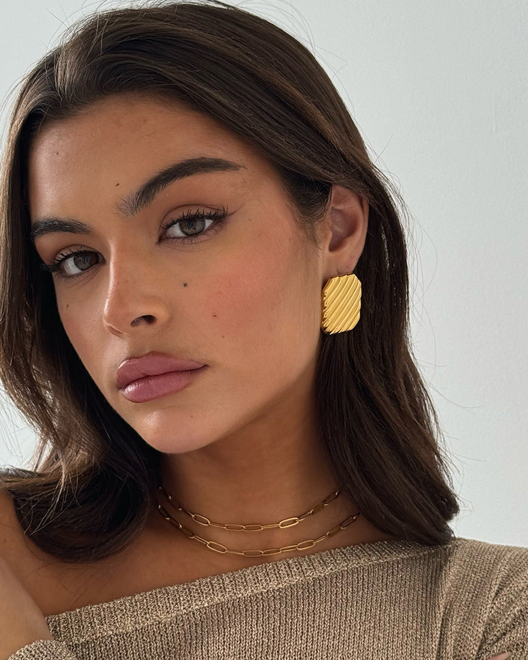 Ribbed Earrings Gold