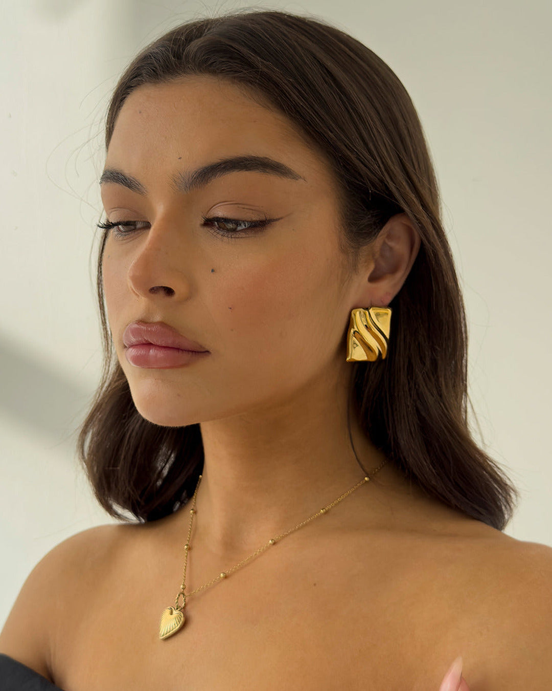 Textured Cube Earrings Gold
