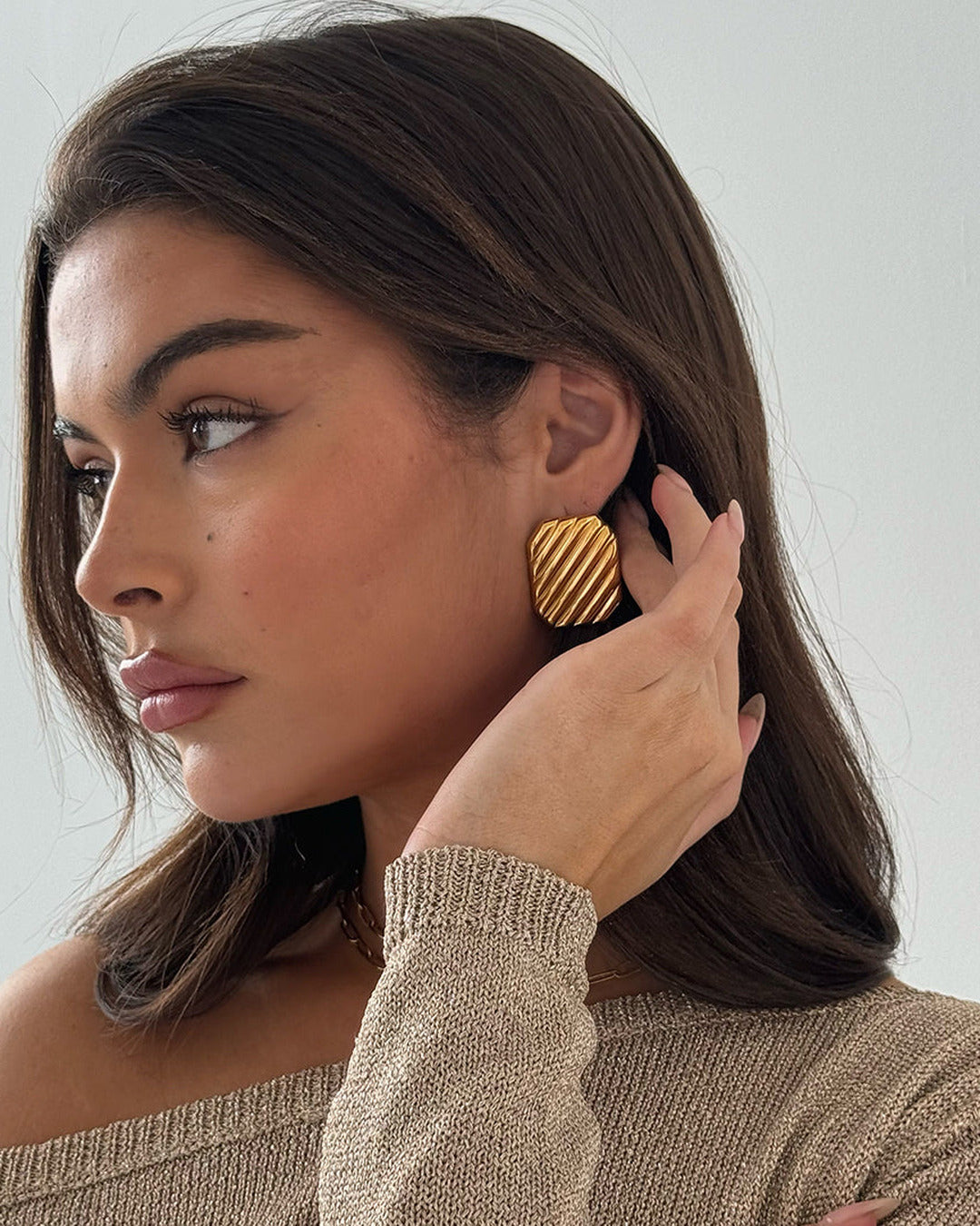 Ribbed Earrings Gold