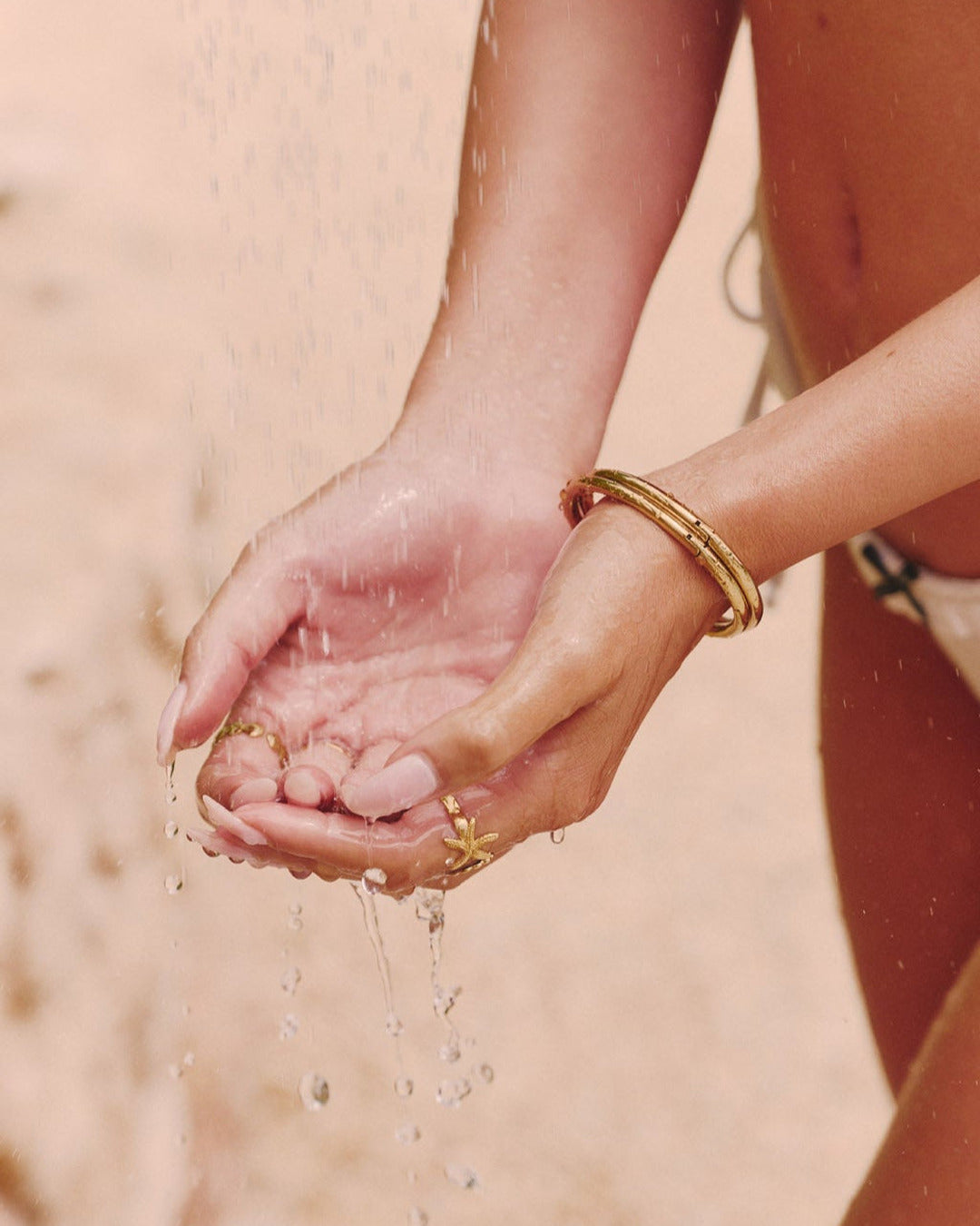 Aura Bangle  - Gold
