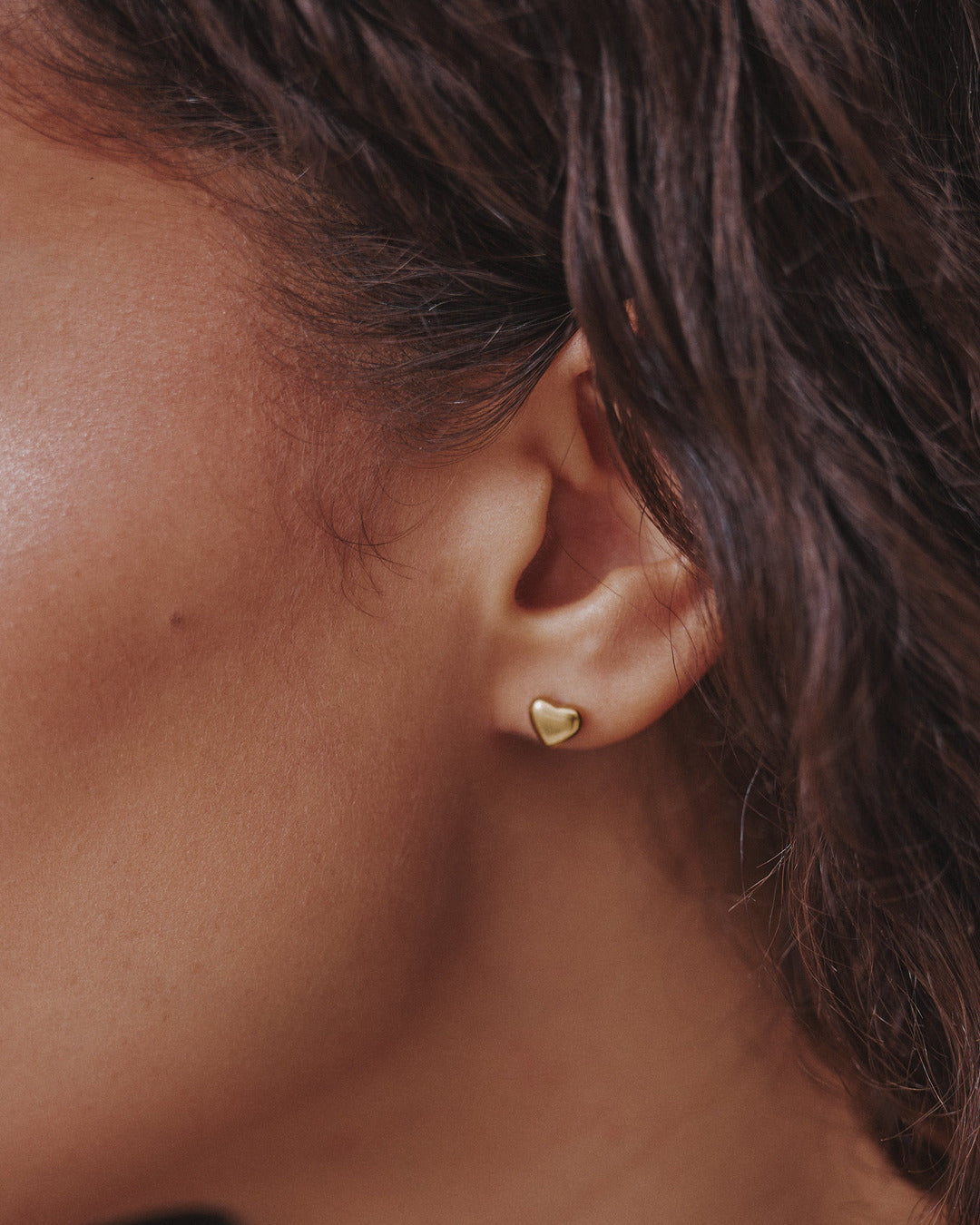 Mini Heart Stud Earrings - Gold