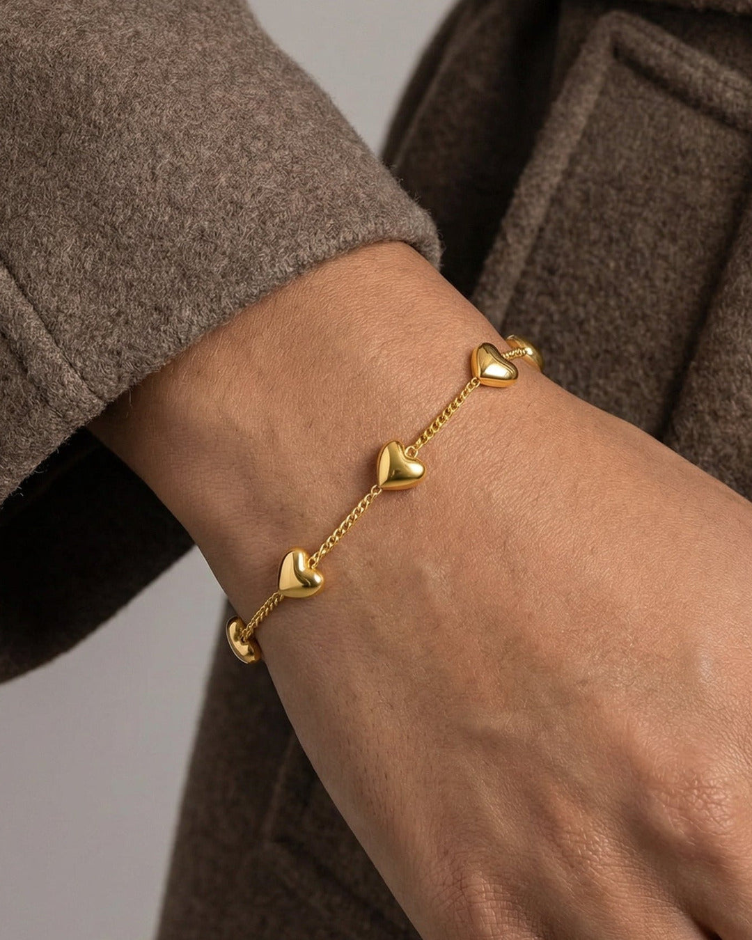 Mini Heart Chain Bracelet - Gold