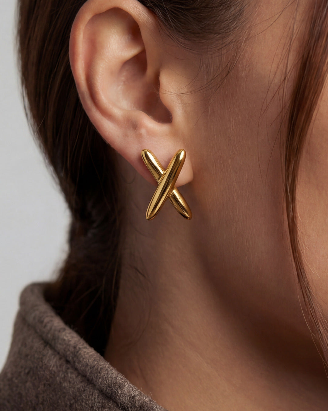 Kiss Earrings - Gold
