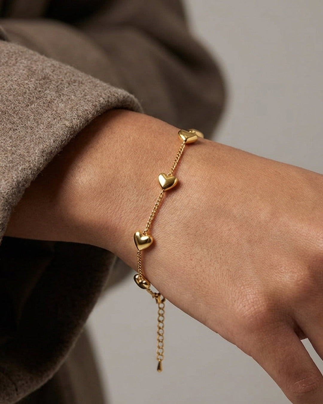 Mini Heart Chain Bracelet - Gold